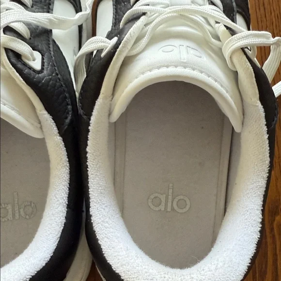 ALO Yoga Black and White Sneakers- Great condition - Picture 12 of 14
